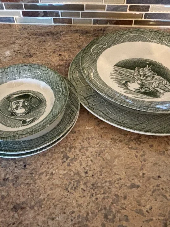 The Old Curiosity Shop 5 - Piece Green Dinner Dishes Vintage #1 - Picture 4 of 15